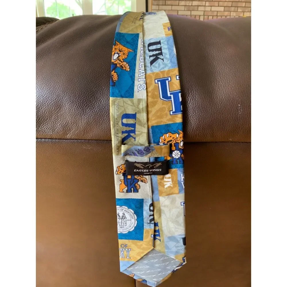 University Of Kentucky Men's‎ Tie 100% Silk UK Logo Eagle Wings Wildcats